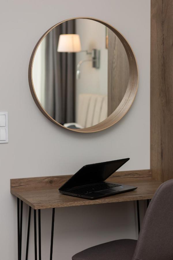 Stunning Family Apartment Ursynow With Parking & Balcony By Noclegi Renters Warschau Exterior foto